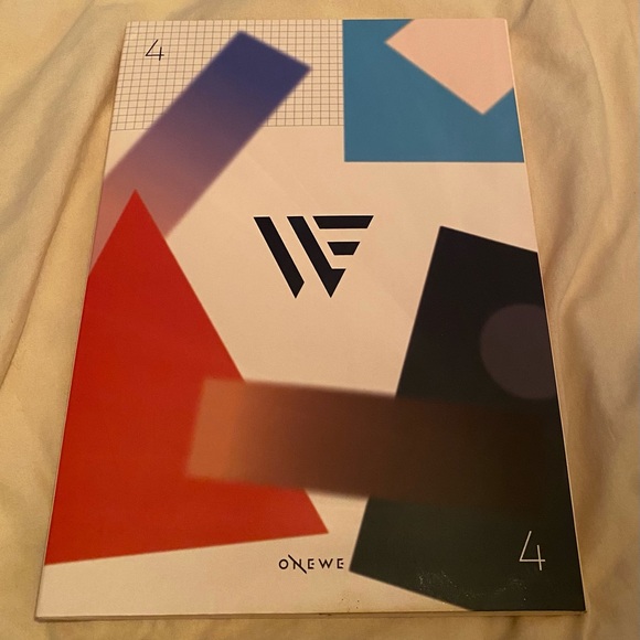Kpop album Onewe with all inclusions - Picture 2 of 2